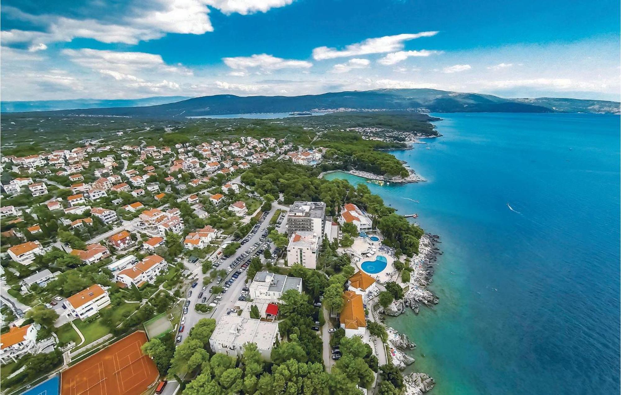 3 Bedroom Nice Apartment In Krk Крк Экстерьер фото